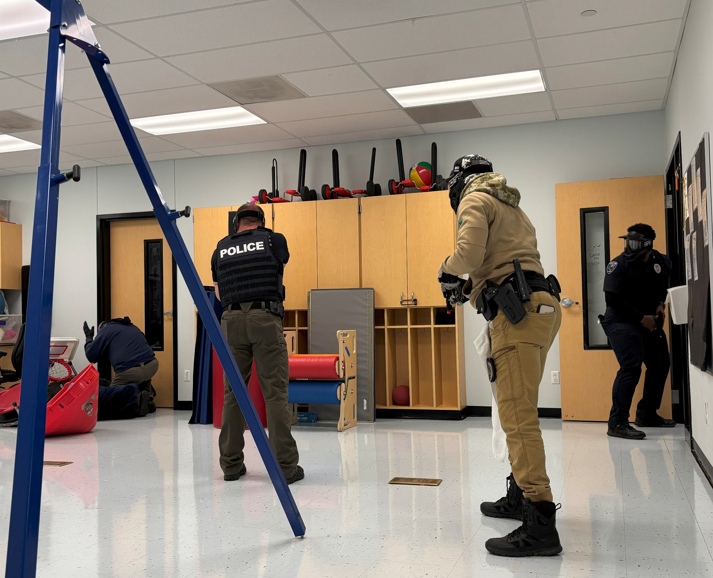 Liberty police officers train for active shooter scenarios - Bluebonnet ...